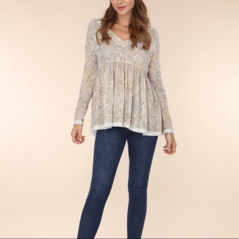 ❤️LAST NEW S Yellow Relaxed Knit Lace Print Top - Picture 4 of 9